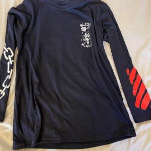 Fresh Laundry long sleeve graphic tshirt